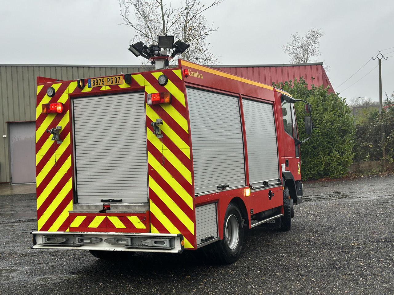 IVECO Euro cargo 80E15 - Feuerwehrfahrzeug: das Bild 3 IVECO Euro cargo 80E15 - Feuerwehrfahrzeug: das Bild 3