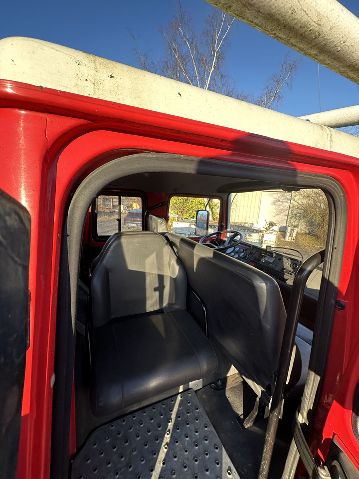 Feuerwehrfahrzeug Renault M 210: das Bild 11