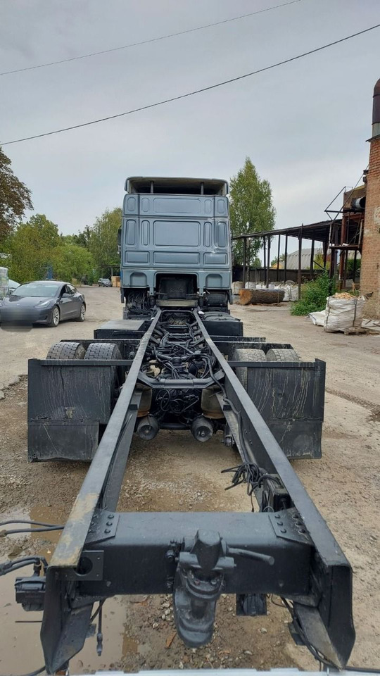 DAF 95XF380 - Fahrgestell LKW: das Bild 5 DAF 95XF380 - Fahrgestell LKW: das Bild 5