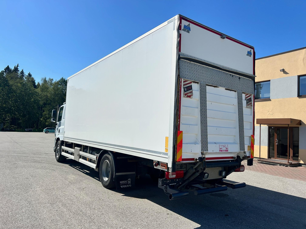 DAF CF330 - Kühlkoffer LKW: das Bild 5 DAF CF330 - Kühlkoffer LKW: das Bild 5