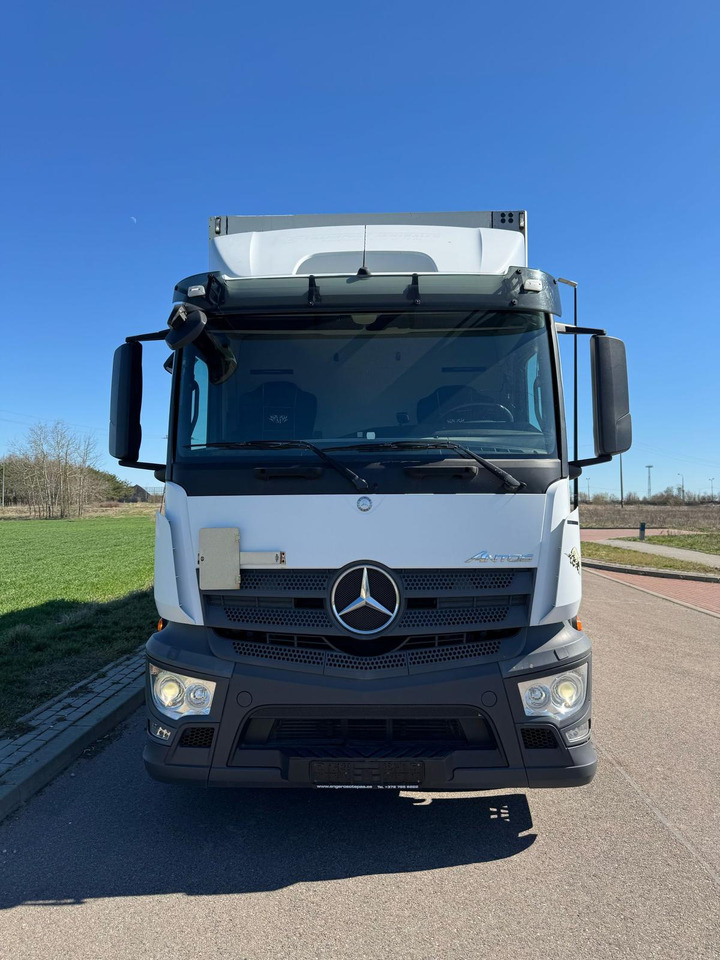 MERCEDES-BENZ ANTOS 1830 - Koffer LKW: das Bild 3 MERCEDES-BENZ ANTOS 1830 - Koffer LKW: das Bild 3