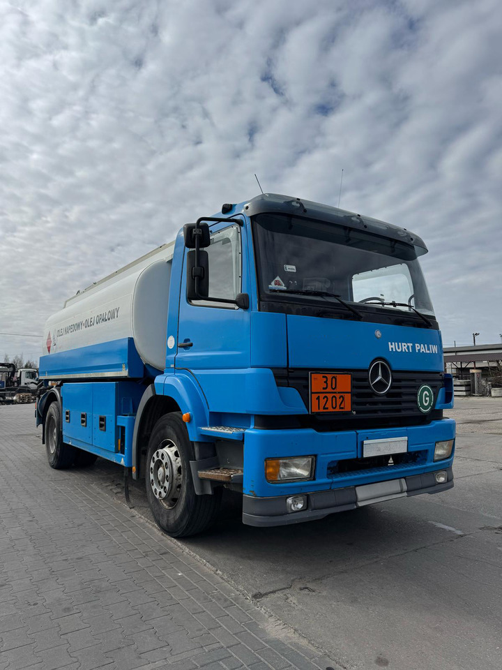 MERCEDES-BENZ Atego 1828 - Tankwagen: das Bild 1 MERCEDES-BENZ Atego 1828 - Tankwagen: das Bild 1