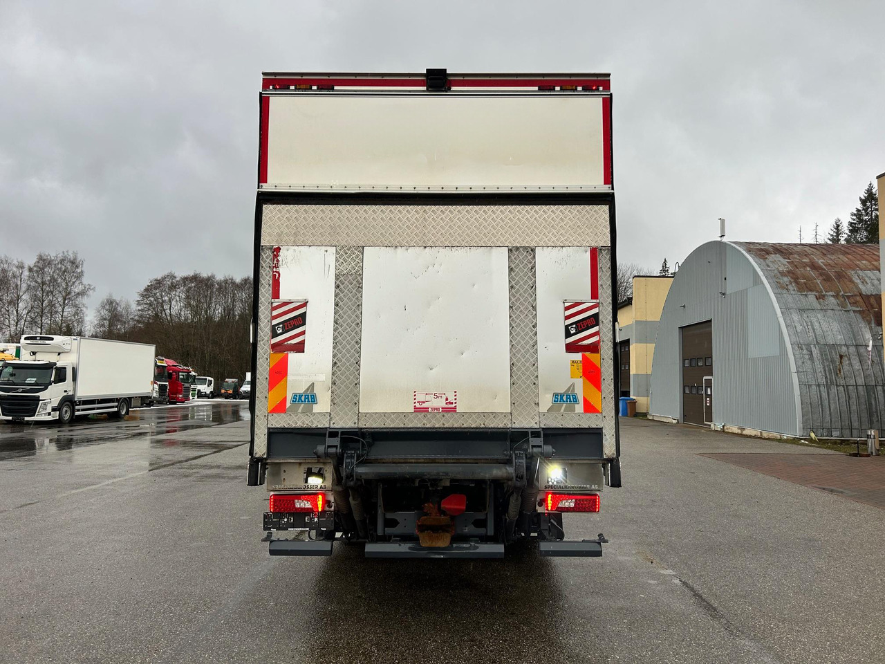 SCANIA G450 - Kühlkoffer LKW: das Bild 4 SCANIA G450 - Kühlkoffer LKW: das Bild 4
