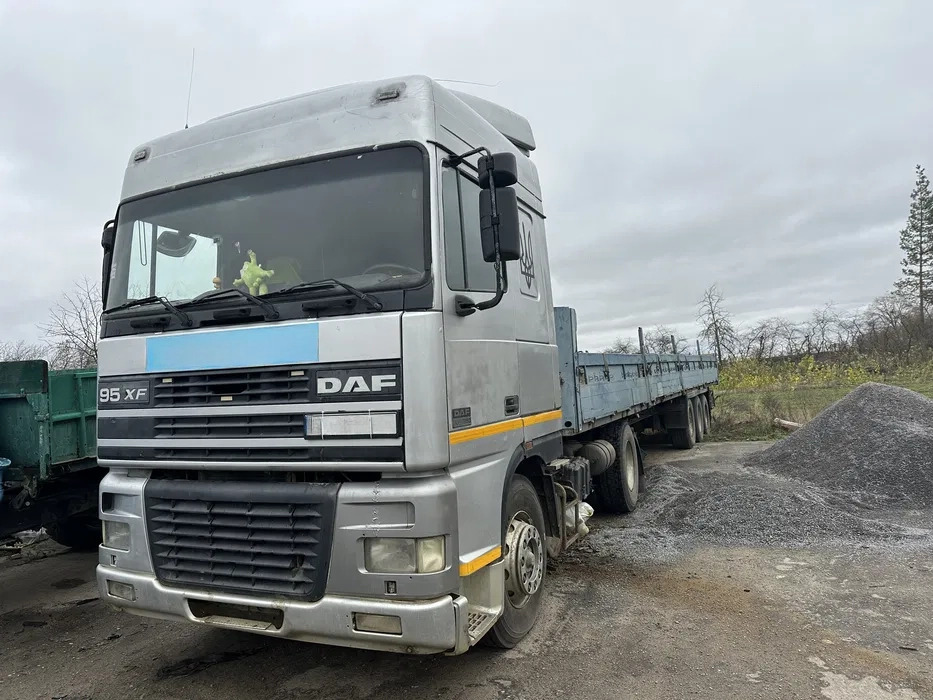 DAF XF95.380 - Sattelzugmaschine: das Bild 1 DAF XF95.380 - Sattelzugmaschine: das Bild 1