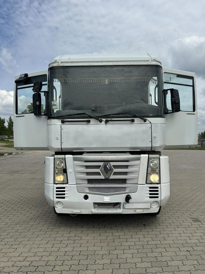 RENAULT Magnum 440 - Sattelzugmaschine: das Bild 2 RENAULT Magnum 440 - Sattelzugmaschine: das Bild 2