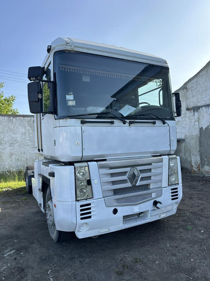 RENAULT Magnum 440 - Sattelzugmaschine: das Bild 1 RENAULT Magnum 440 - Sattelzugmaschine: das Bild 1