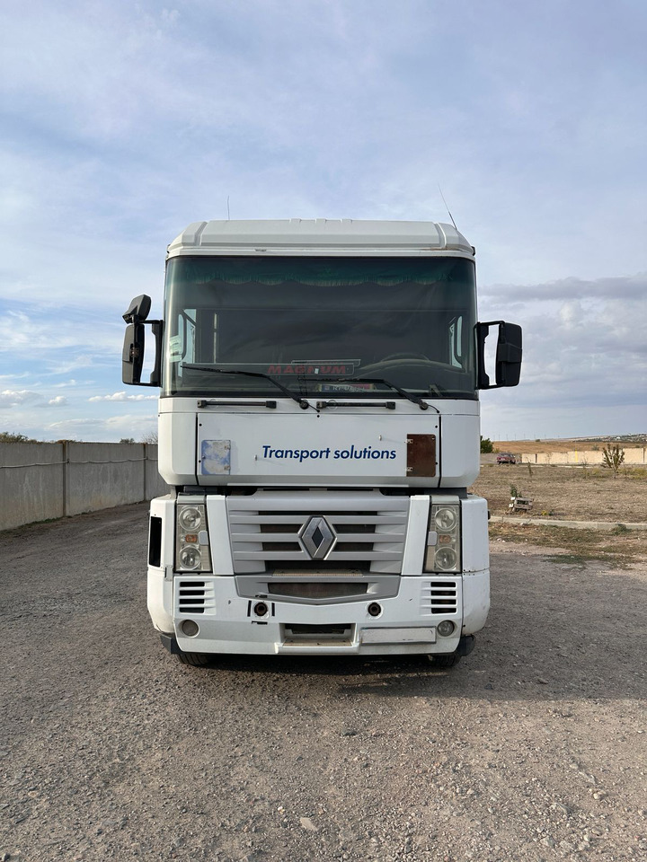 RENAULT Magnum 440 | ID1639S - Sattelzugmaschine: das Bild 2 RENAULT Magnum 440 | ID1639S - Sattelzugmaschine: das Bild 2