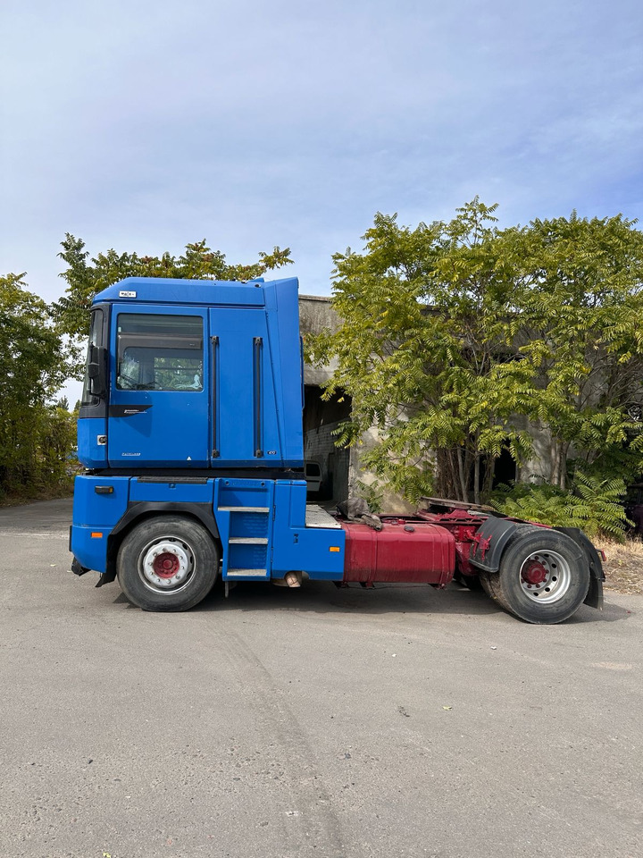 RENAULT Magnum 470 | ID1613S - Sattelzugmaschine: das Bild 4 RENAULT Magnum 470 | ID1613S - Sattelzugmaschine: das Bild 4