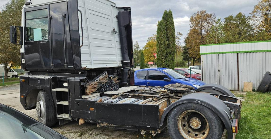 RENAULT Magnum 480 ID1672S - Sattelzugmaschine: das Bild 4 RENAULT Magnum 480 ID1672S - Sattelzugmaschine: das Bild 4