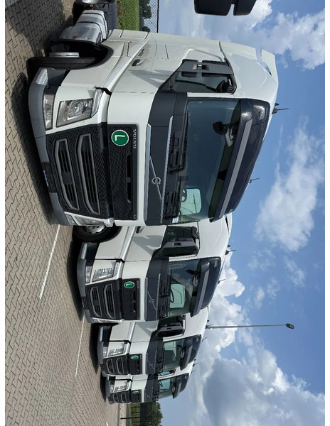 Volvo FH 13.420 FH420 XL cab / 4 units available - Sattelzugmaschine: das Bild 1 Volvo FH 13.420 FH420 XL cab / 4 units available - Sattelzugmaschine: das Bild 1