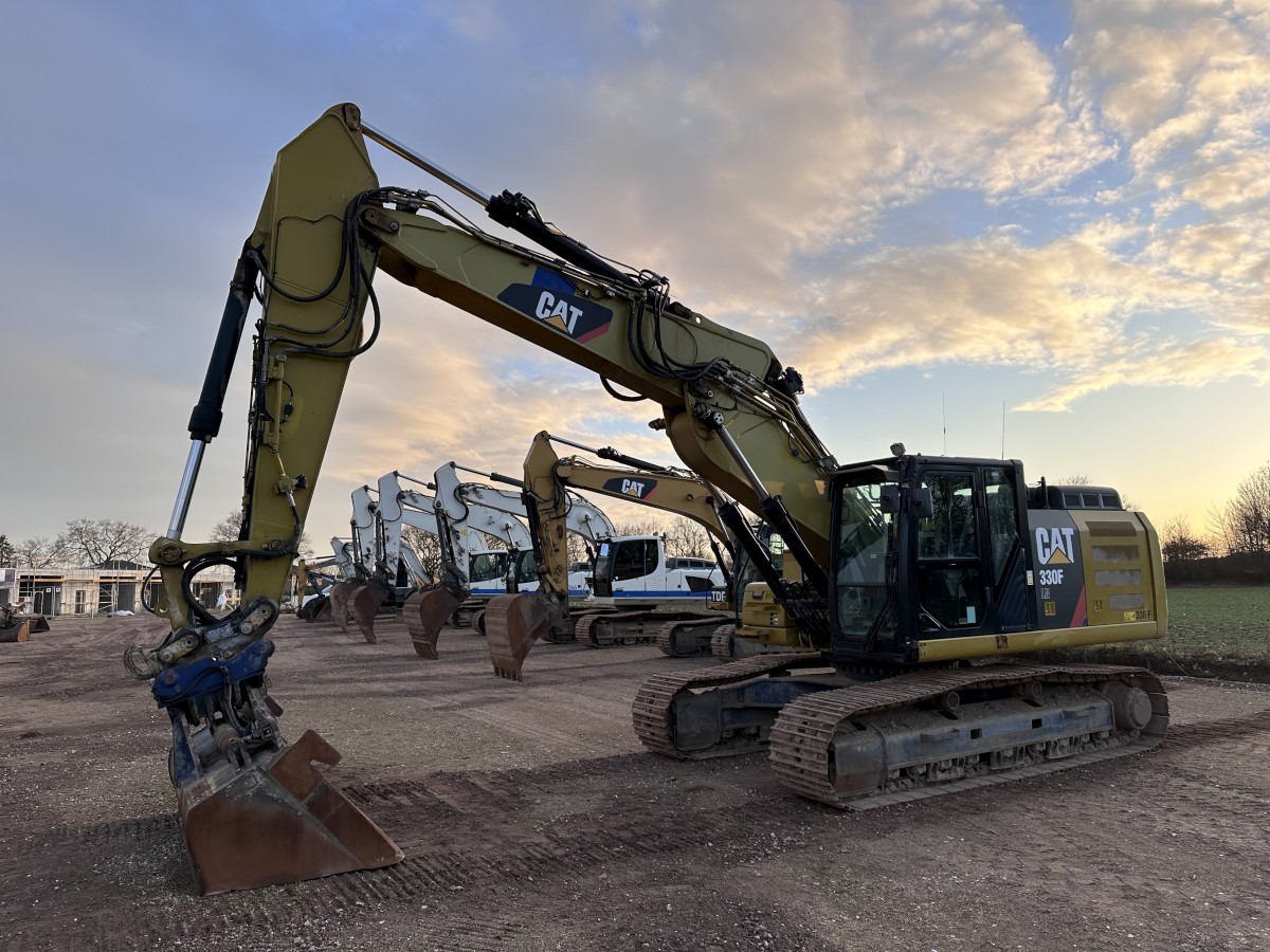 CATERPILLAR 330 FLN VA OQ 70-55 Deutsche Maschine! Top !!! - Kettenbagger: das Bild 3 CATERPILLAR 330 FLN VA OQ 70-55 Deutsche Maschine! Top !!! - Kettenbagger: das Bild 3