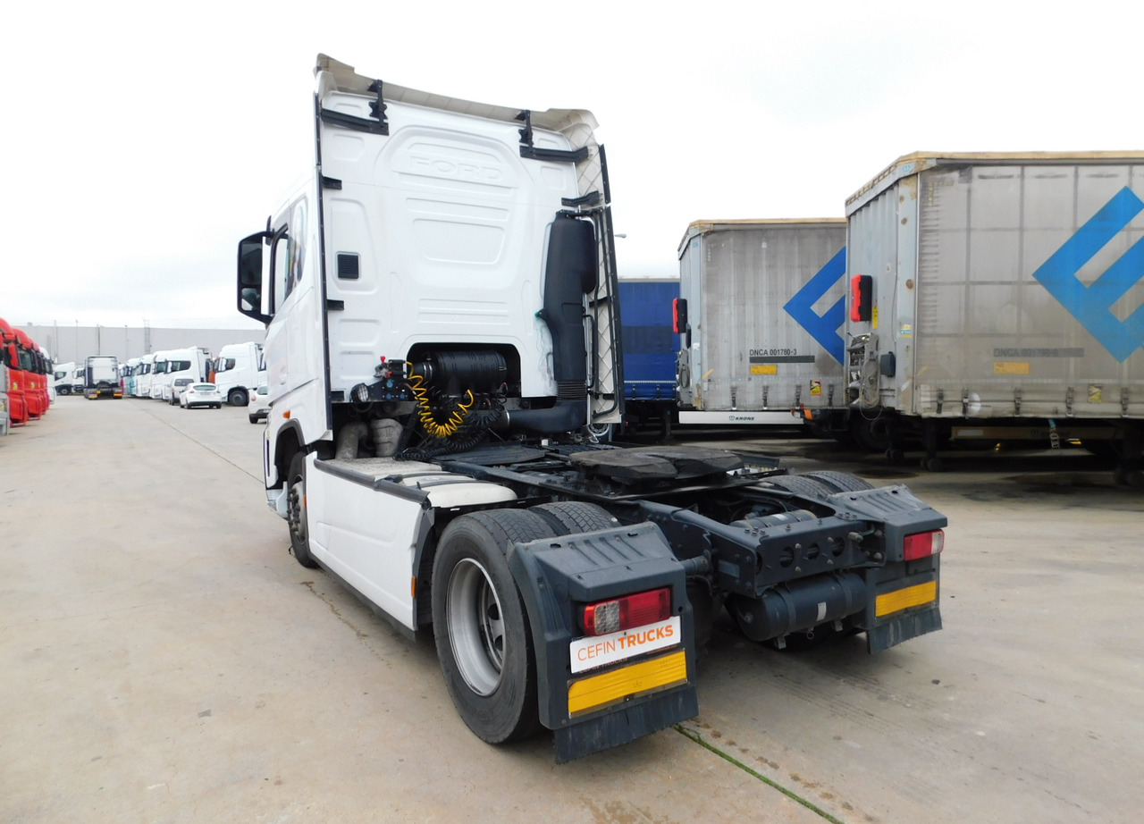 Ford F max 4x2 scab e6 12s2620 - Sattelzugmaschine: das Bild 4 Ford F max 4x2 scab e6 12s2620 - Sattelzugmaschine: das Bild 4