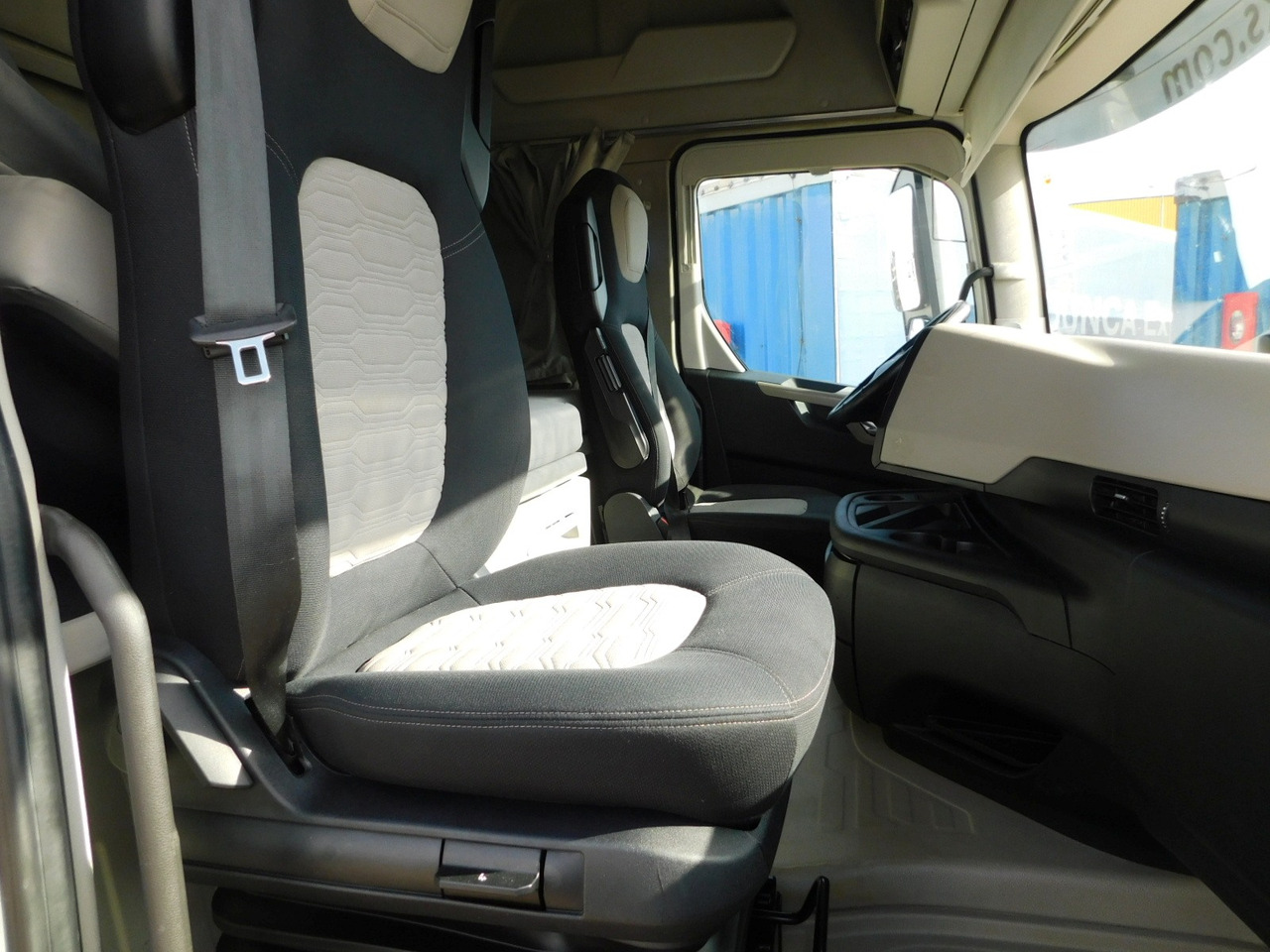 Ford F max 4x2 scab e6 12s2620 - Sattelzugmaschine: das Bild 5 Ford F max 4x2 scab e6 12s2620 - Sattelzugmaschine: das Bild 5
