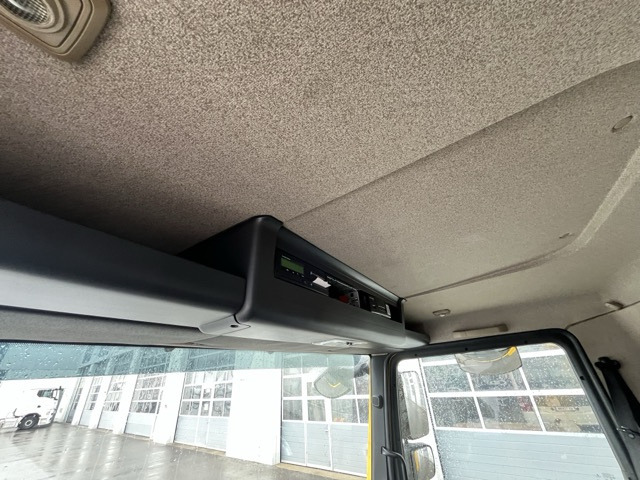 MAN TGL 12.220 4x2 BL Euro6 Klima Luftfeder - Plane LKW: das Bild 2 MAN TGL 12.220 4x2 BL Euro6 Klima Luftfeder - Plane LKW: das Bild 2