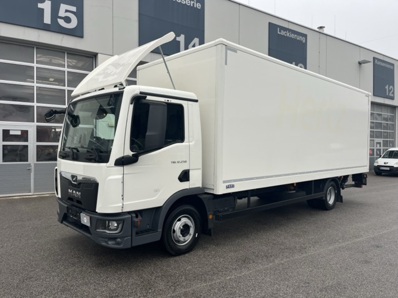 MAN TGL 12.250 4x2 BL CH Euro6 Klima AHK Luftfeder ZV - Koffer LKW: das Bild 1 MAN TGL 12.250 4x2 BL CH Euro6 Klima AHK Luftfeder ZV - Koffer LKW: das Bild 1