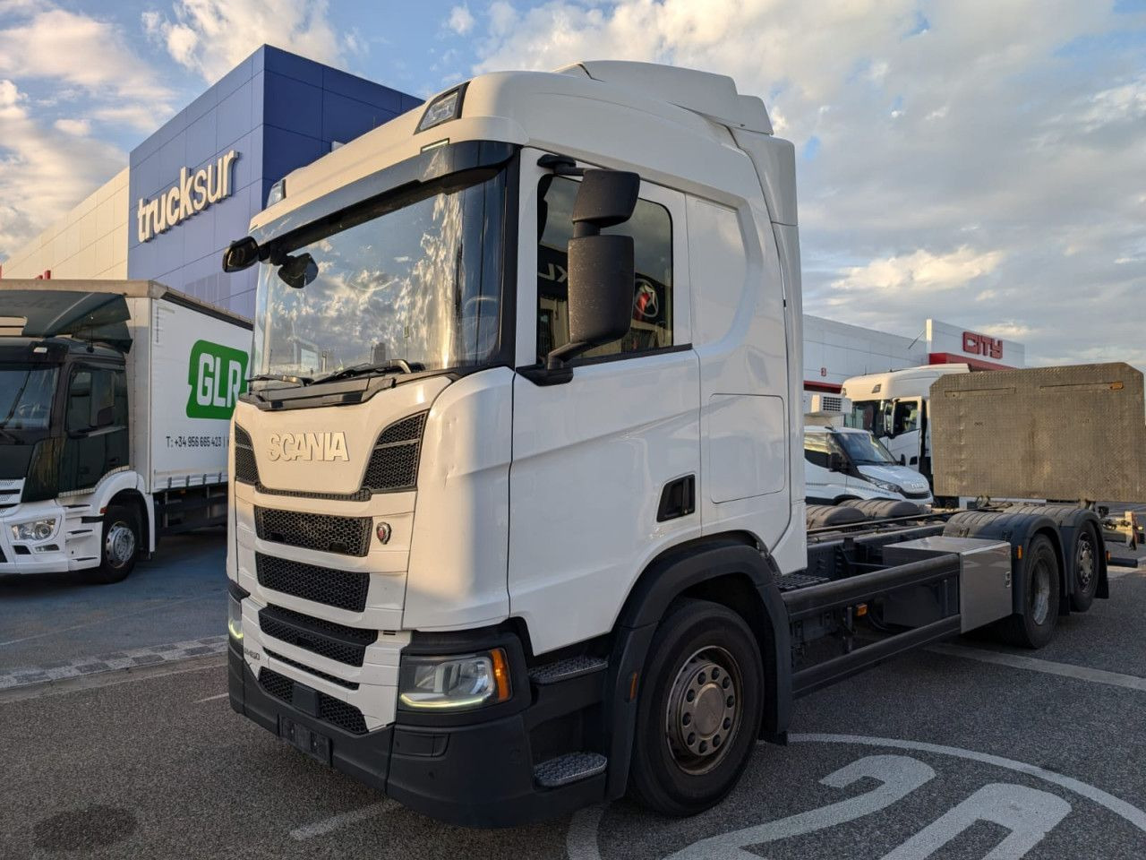 Scania R 450 - Sattelzugmaschine: das Bild 2 Scania R 450 - Sattelzugmaschine: das Bild 2