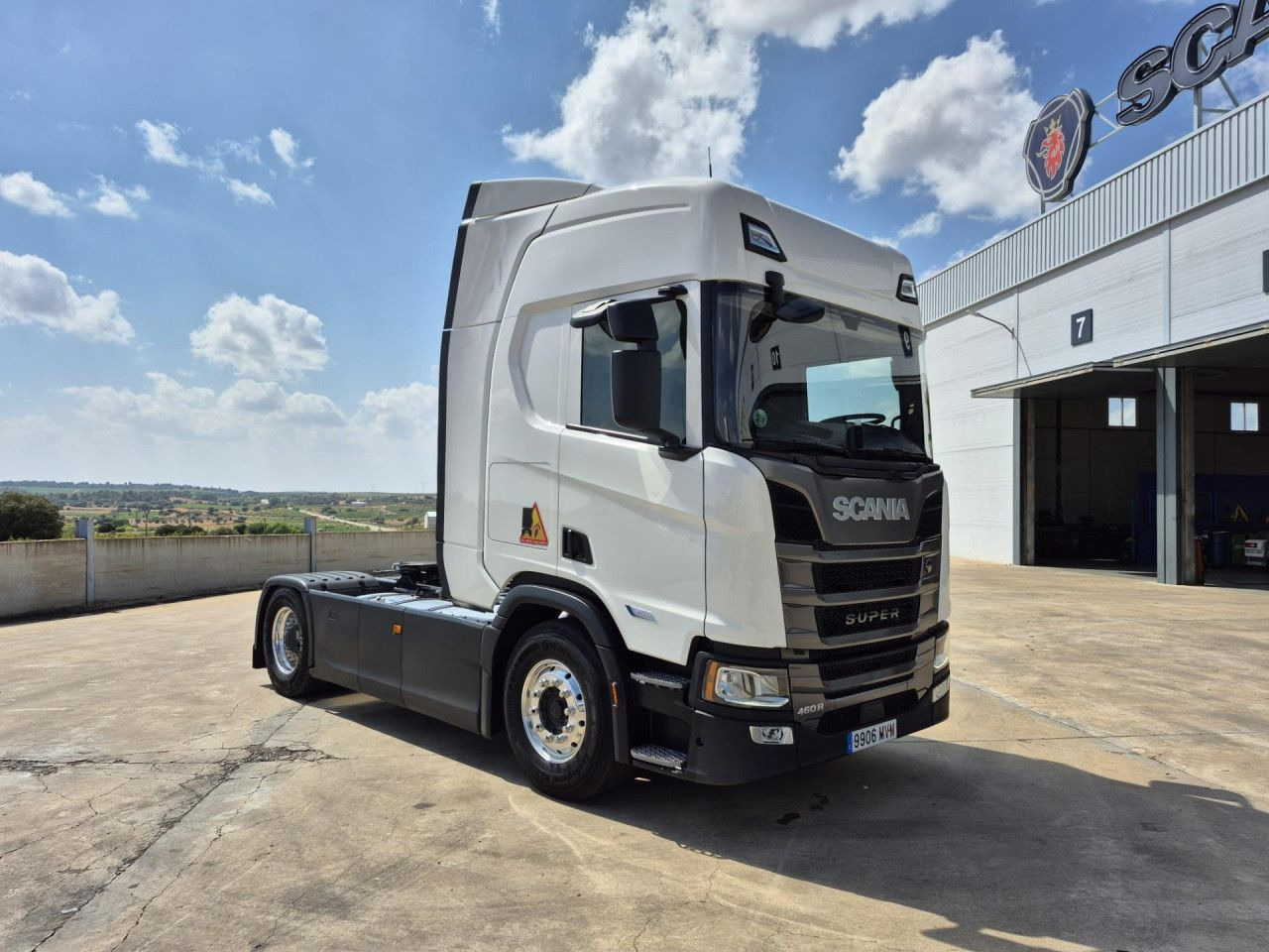 Scania R 460 - Sattelzugmaschine: das Bild 2 Scania R 460 - Sattelzugmaschine: das Bild 2