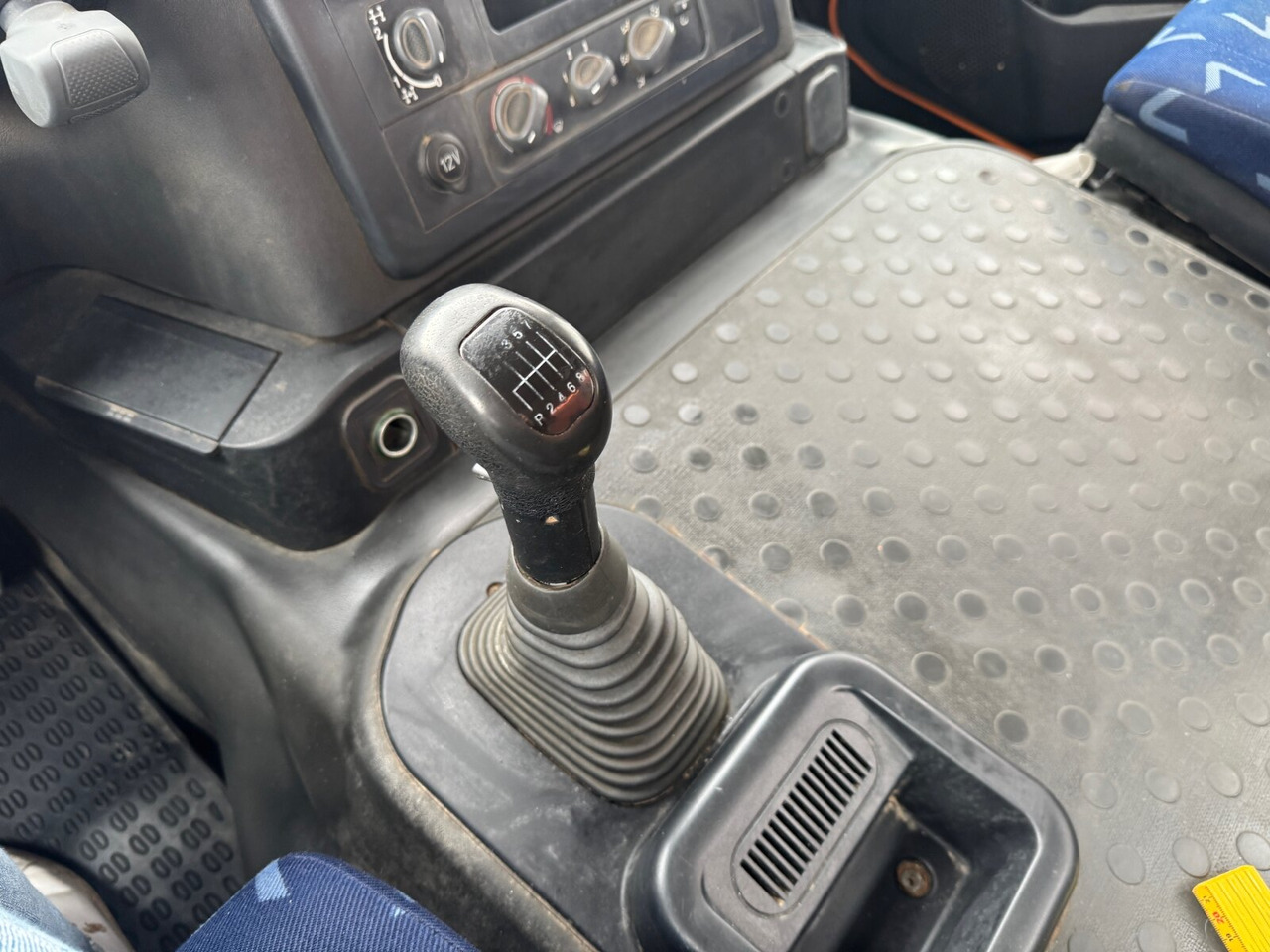 Fahrgestell LKW AD260T41 6x4 AD260T41 6x4, EEV: das Bild 9