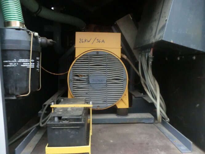 Andere - Tank-Aufbau Tank-Aufbauauf Wunsch mit Separatmotor, Stromgenerator, Hydraulik - Lagertank: das Bild 4 Andere - Tank-Aufbau Tank-Aufbauauf Wunsch mit Separatmotor, Stromgenerator, Hydraulik - Lagertank: das Bild 4