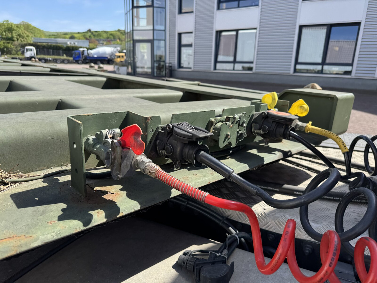 Doll U-74.0 3-Achs Containerchassis U-74.0 3-Achs Containerchassis, 2x20/20/30/40ft, Ex-! - Auflieger: das Bild 5 Doll U-74.0 3-Achs Containerchassis U-74.0 3-Achs Containerchassis, 2x20/20/30/40ft, Ex-! - Auflieger: das Bild 5