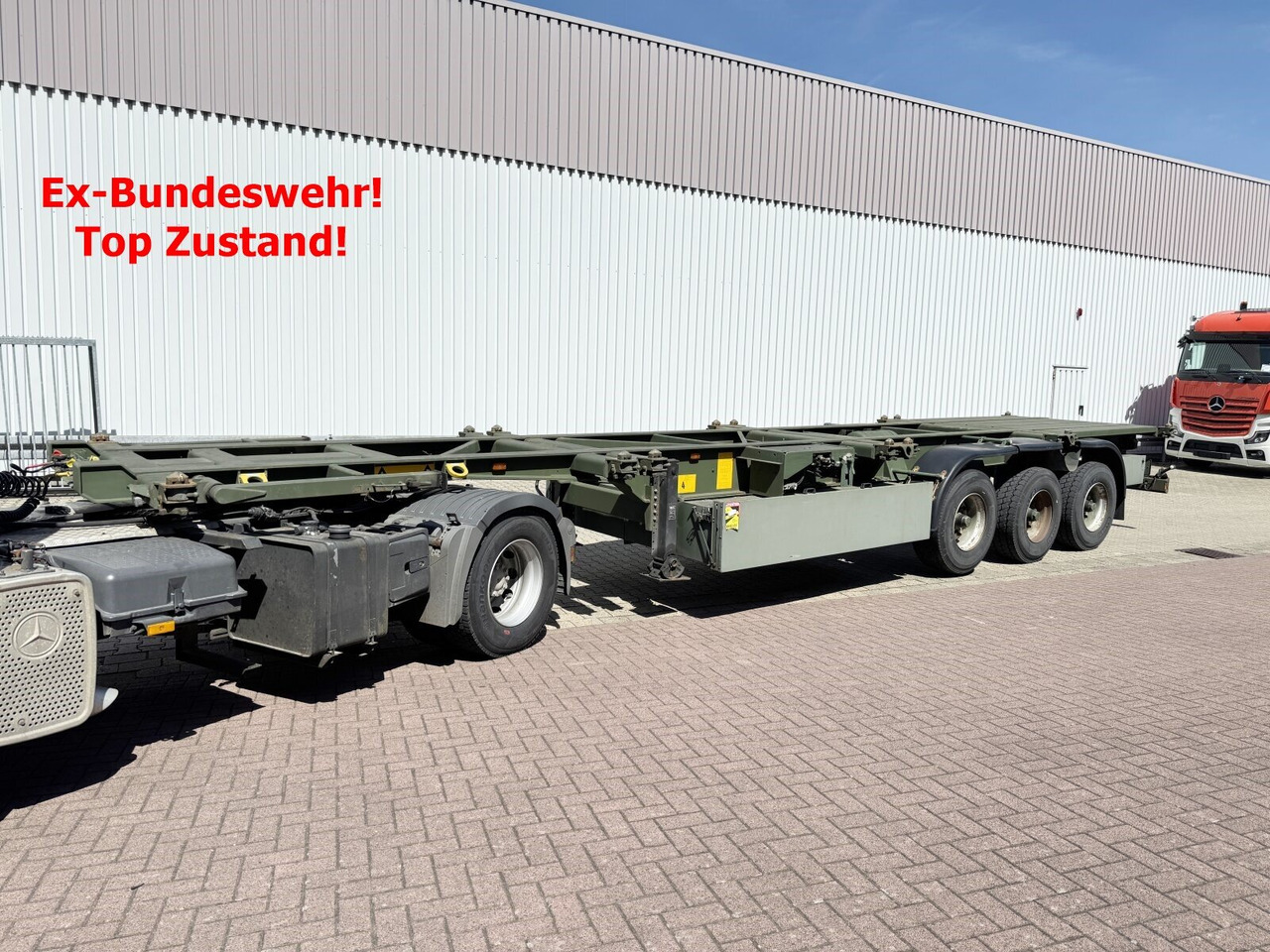 Doll U-74.0 3-Achs Containerchassis U-74.0 3-Achs Containerchassis, 2x20/20/30/40ft, Ex-! - Auflieger: das Bild 1 Doll U-74.0 3-Achs Containerchassis U-74.0 3-Achs Containerchassis, 2x20/20/30/40ft, Ex-! - Auflieger: das Bild 1