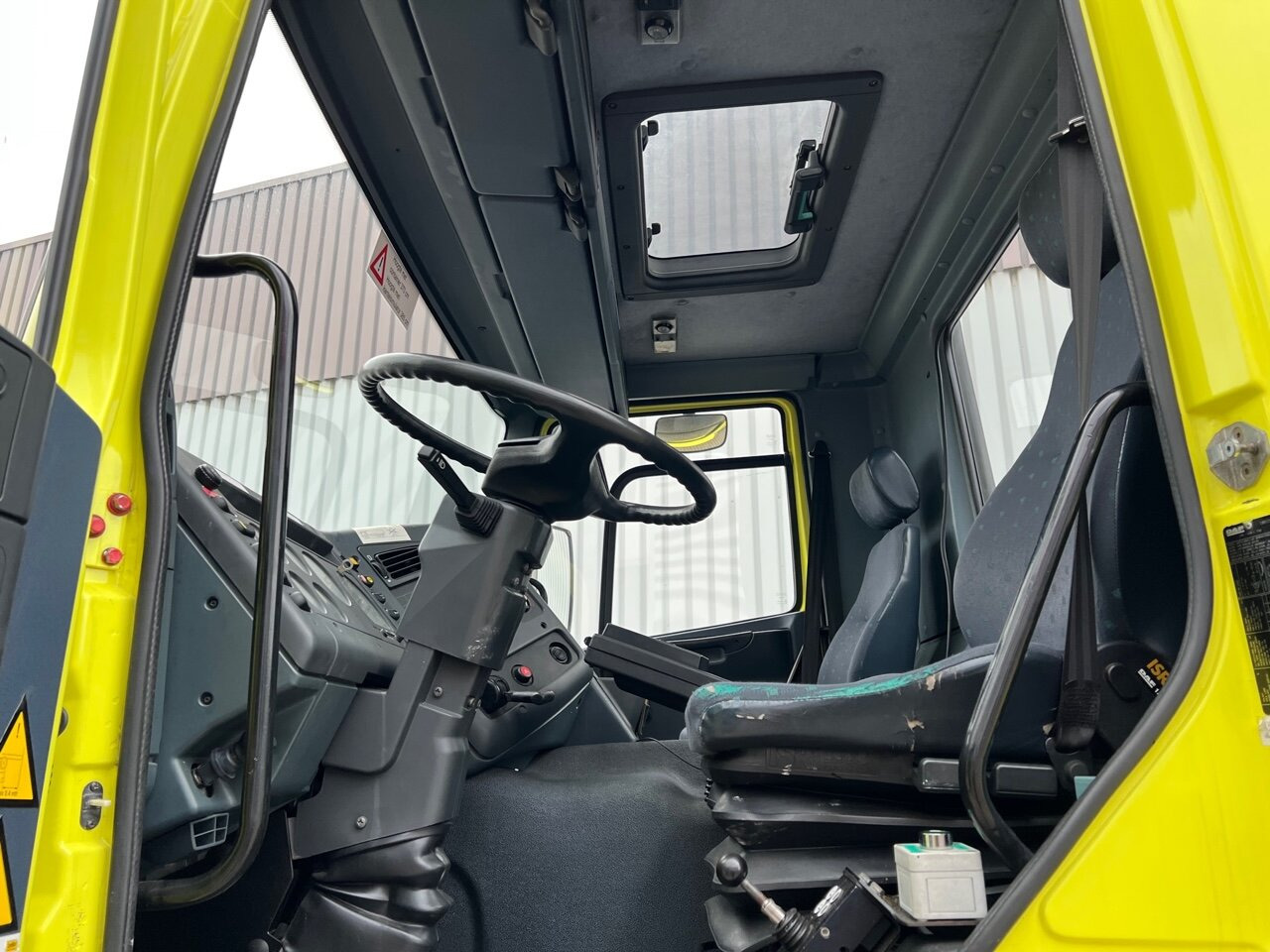 DAF 65.210 4x4 65.210 4x4 - Abrollkipper: das Bild 3 DAF 65.210 4x4 65.210 4x4 - Abrollkipper: das Bild 3