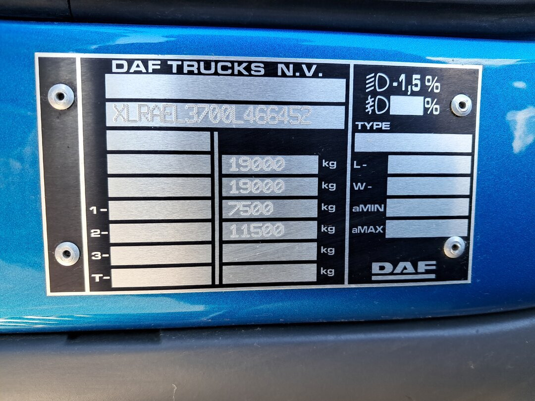 DAF LF 290 FA 4x2 LF 290 FA 4x2, Nebenantrieb, Navi - Fahrgestell LKW: das Bild 4 DAF LF 290 FA 4x2 LF 290 FA 4x2, Nebenantrieb, Navi - Fahrgestell LKW: das Bild 4