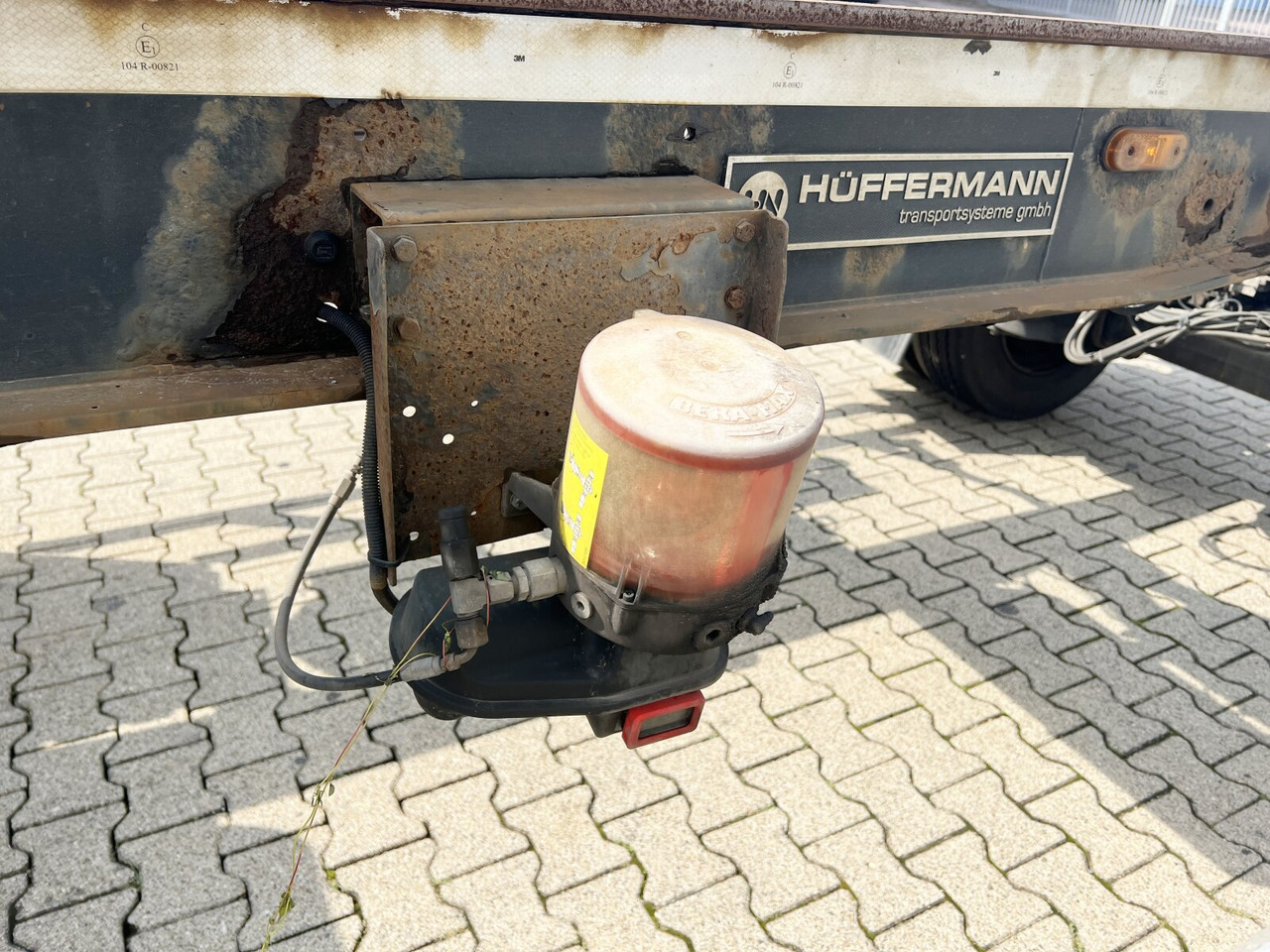 HSA 18.65 Schlittenabroller HSA 18.65 Schlittenabroller - Abrollanhänger/ Absetzanhänger: das Bild 4 HSA 18.65 Schlittenabroller HSA 18.65 Schlittenabroller - Abrollanhänger/ Absetzanhänger: das Bild 4