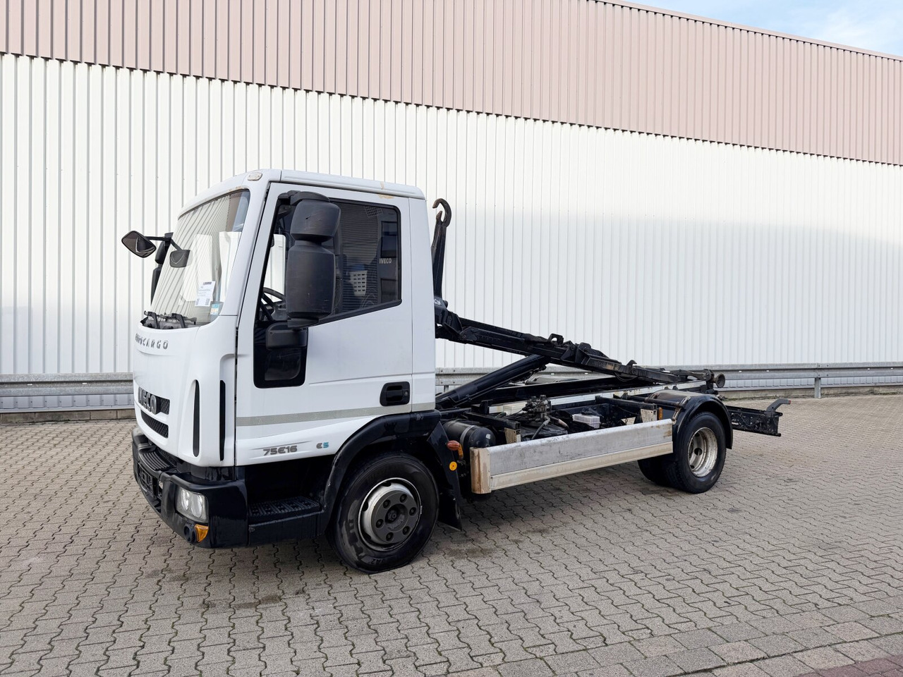 Iveco EuroCargo ML75E16 4x2 EuroCargo ML75E16 4x2, City-Abroller - Abrollkipper: das Bild 1 Iveco EuroCargo ML75E16 4x2 EuroCargo ML75E16 4x2, City-Abroller - Abrollkipper: das Bild 1