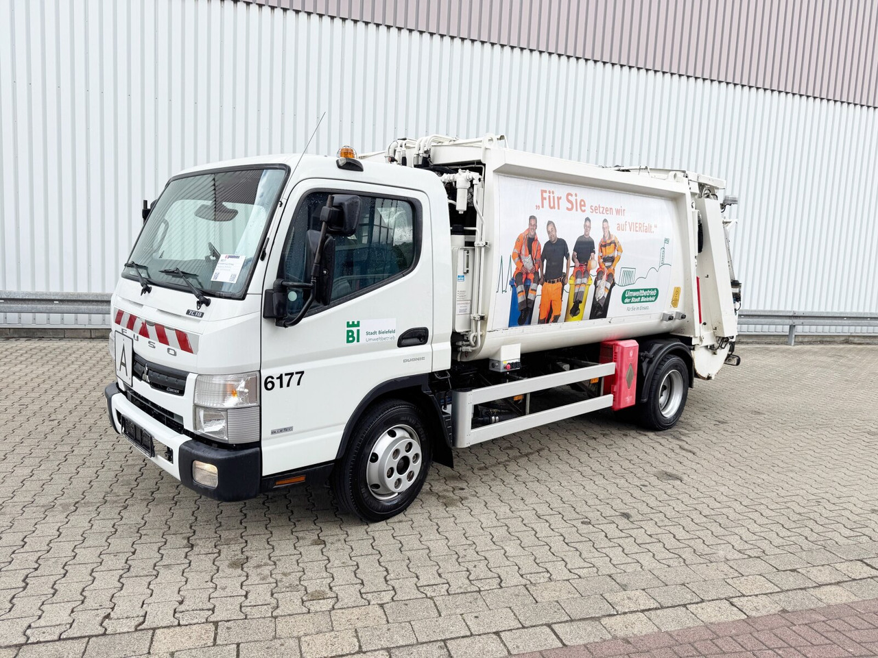 Mitsubishi Fuso 7C18 4x2 Fuso 7C18 4x2, EEV, Zöller ASF HL Micro XL, Zöller Schüttung - LKW: das Bild 1 Mitsubishi Fuso 7C18 4x2 Fuso 7C18 4x2, EEV, Zöller ASF HL Micro XL, Zöller Schüttung - LKW: das Bild 1