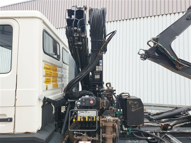 MAN 14.152 F 4x2 BB 14.152 F 4x2 BB mit Kran Hiab 060-2 - Abrollkipper, Autokran: das Bild 4 MAN 14.152 F 4x2 BB 14.152 F 4x2 BB mit Kran Hiab 060-2 - Abrollkipper, Autokran: das Bild 4
