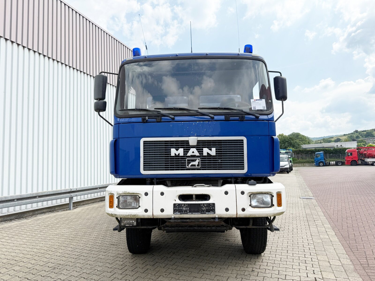 MAN 27.403 6x6 BB 27.403 6x6 BB, EX-THW - Fahrgestell LKW: das Bild 4 MAN 27.403 6x6 BB 27.403 6x6 BB, EX-THW - Fahrgestell LKW: das Bild 4