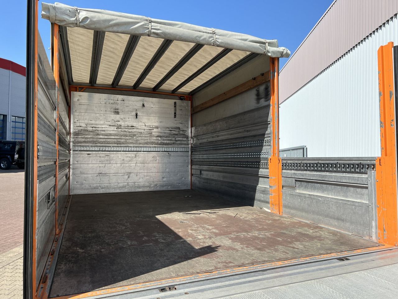 MAN TGL 7.180 4X2 BL TGL 7.180 4X2 BL mit LBW BÄR - Pritsche LKW: das Bild 3 MAN TGL 7.180 4X2 BL TGL 7.180 4X2 BL mit LBW BÄR - Pritsche LKW: das Bild 3