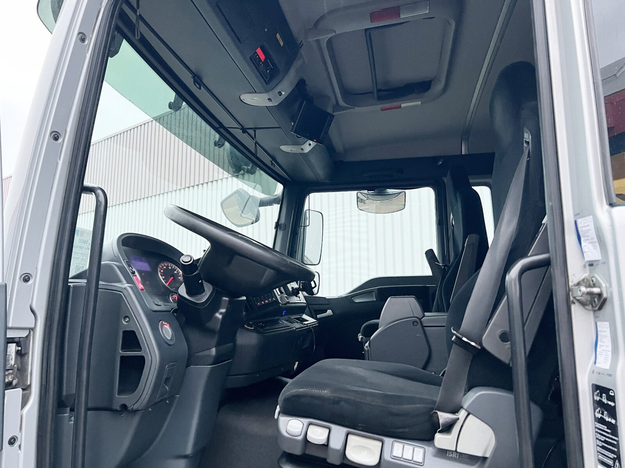 Innenraum Bild 1: Pritsche LKW MAN TGM 13/15.290 4X4 BL TGM 13/15.290 4X4 BL, Seilwinde