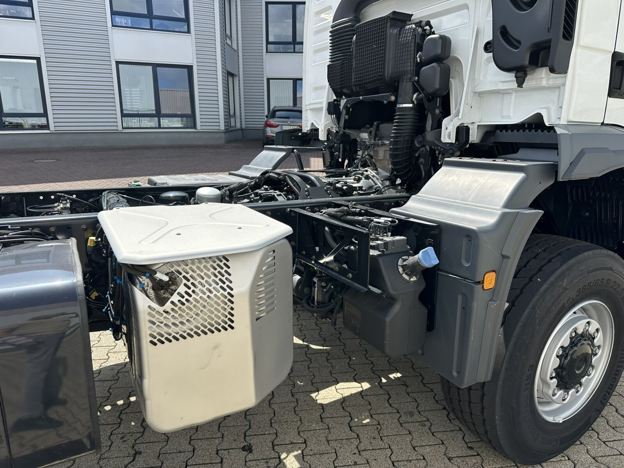 MAN TGM 13.250 4x4 BB CH TGM 13.250 4x4 BB CH, Only Export - Fahrgestell LKW: das Bild 4 MAN TGM 13.250 4x4 BB CH TGM 13.250 4x4 BB CH, Only Export - Fahrgestell LKW: das Bild 4