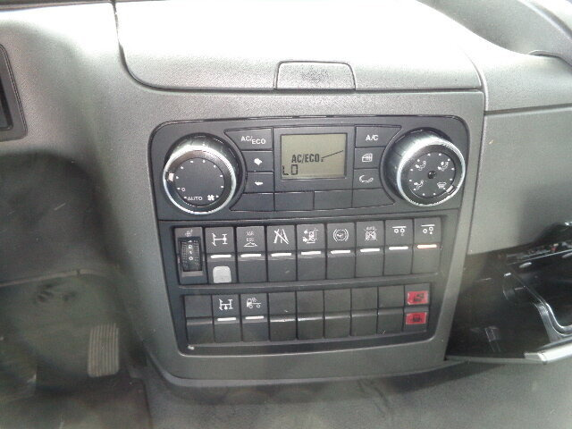 Autokran, Pritsche LKW MAN TGM 26.340 6x2-4 LL TGM 26.340 6x2-4 LL,Lenk-Liftachse, Heckkran, Palfinger PK 11.001, faltbar,: das Bild 11 Autokran, Pritsche LKW MAN TGM 26.340 6x2-4 LL TGM 26.340 6x2-4 LL,Lenk-Liftachse, Heckkran, Palfinger PK 11.001, faltbar,: das Bild 11