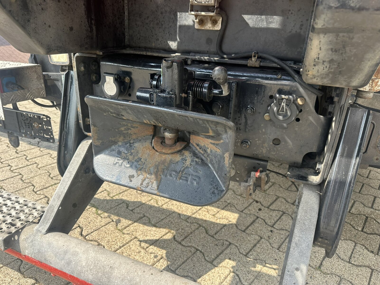 MAN TGS 26.400 6x2-4 LL TGS 26.400 6x2-4 LL, Lenk-/Lift, Edscha, Heckkran Palfinger PK23002-C + Jib PJ060A, Funk - Plane LKW, Autokran: das Bild 2 MAN TGS 26.400 6x2-4 LL TGS 26.400 6x2-4 LL, Lenk-/Lift, Edscha, Heckkran Palfinger PK23002-C + Jib PJ060A, Funk - Plane LKW, Autokran: das Bild 2