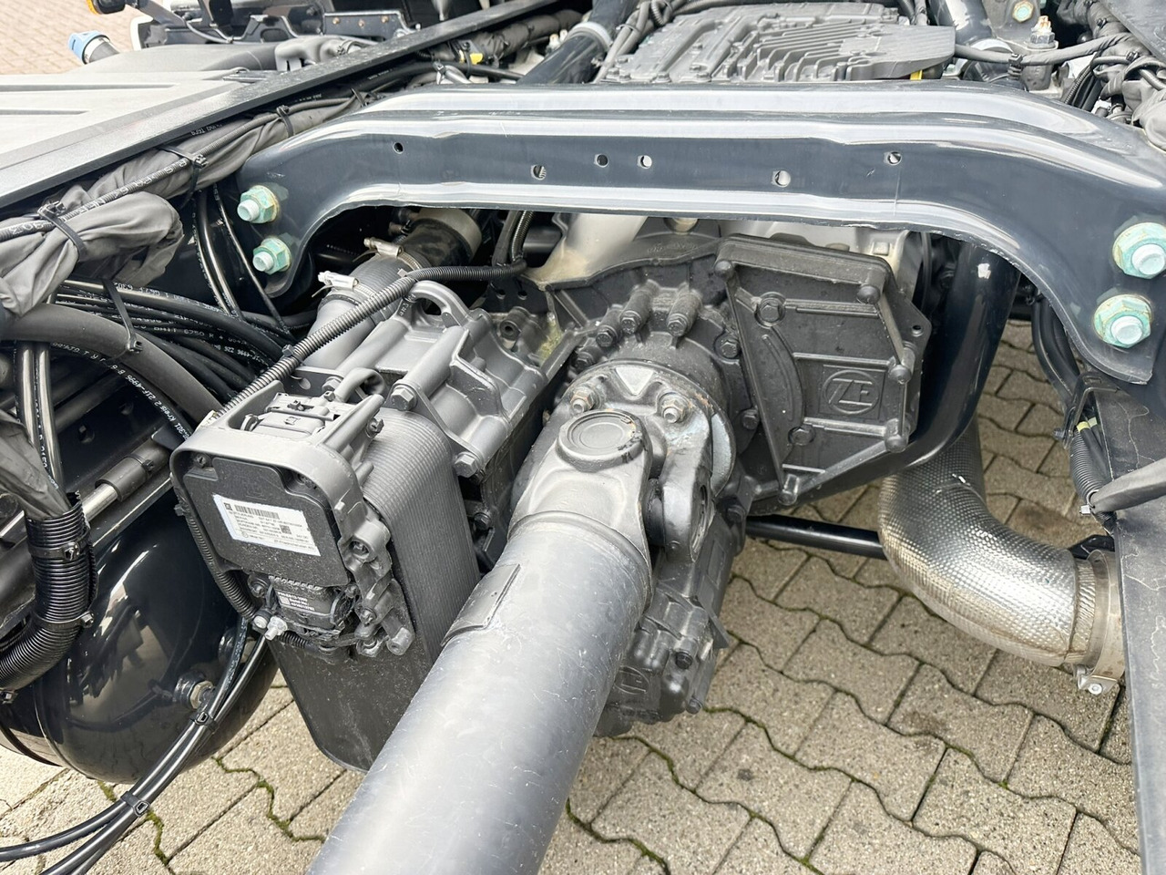 MAN TGS 26.480 6x2-4 LL TGS 26.480 6x2-4 LL, Retarder, Lenk-/Liftachse, Standklima - Fahrgestell LKW: das Bild 5 MAN TGS 26.480 6x2-4 LL TGS 26.480 6x2-4 LL, Retarder, Lenk-/Liftachse, Standklima - Fahrgestell LKW: das Bild 5