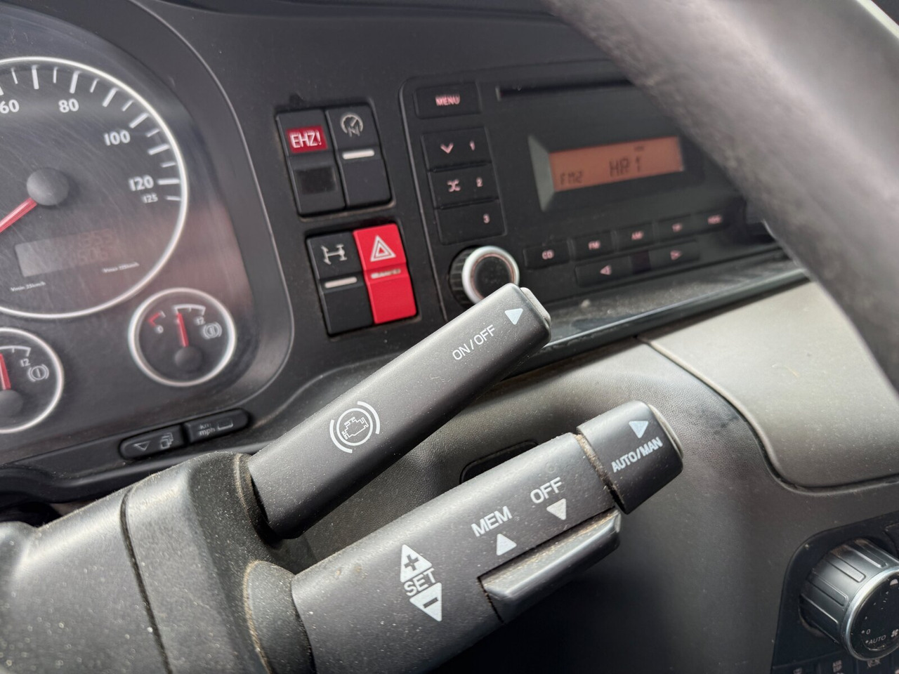 Müllwagen Für die Beförderung von Müll MAN TGS 35.360 8x2-6 BL TGS 35.360 8x2-6 BL, 2x Lenkachse, Zöller Medium XL, Zöller-Schüttung: das Bild 6