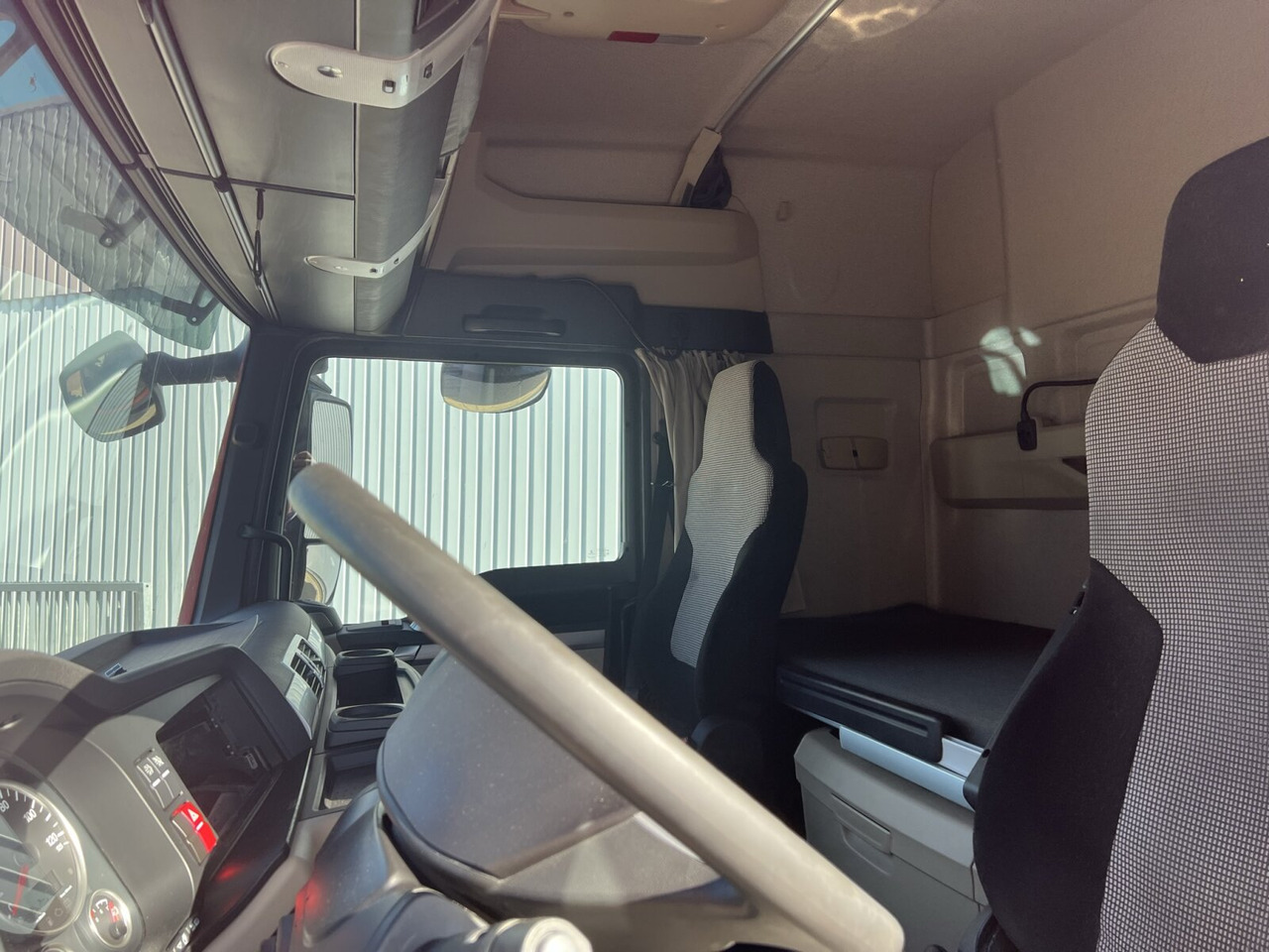 MAN TGX 26.460 6X4 BB TGX 26.460 6X4 BB, Intarder, Standklima – Finanzierungsleasing MAN TGX 26.460 6X4 BB TGX 26.460 6X4 BB, Intarder, Standklima: das Bild 6