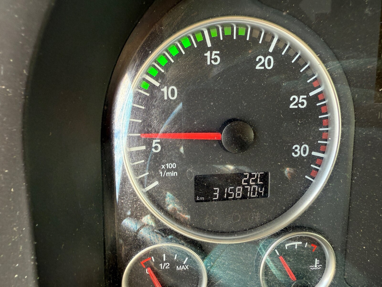 MAN TGX 26.580 6x2-4 BL TGX 26.580 6x2-4 BL, Intarder, Lenk-/Liftachse, Funk - Abrollkipper: das Bild 4 MAN TGX 26.580 6x2-4 BL TGX 26.580 6x2-4 BL, Intarder, Lenk-/Liftachse, Funk - Abrollkipper: das Bild 4