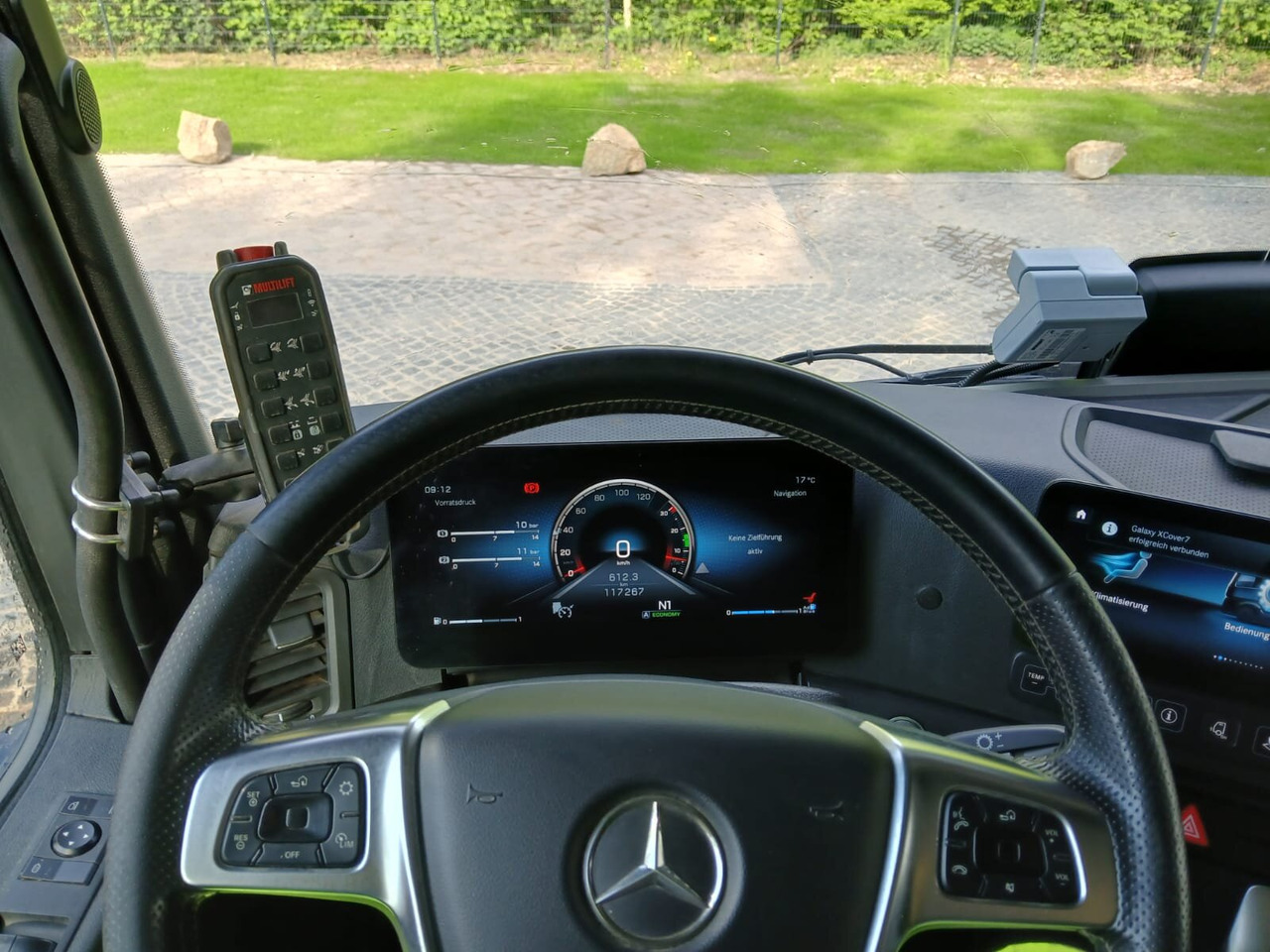 Mercedes-Benz Actros 1832 L 4x2 Actros 1832 L 4x2, Navi, MultimediaCockpit, Funk - Absetzkipper: das Bild 5 Mercedes-Benz Actros 1832 L 4x2 Actros 1832 L 4x2, Navi, MultimediaCockpit, Funk - Absetzkipper: das Bild 5