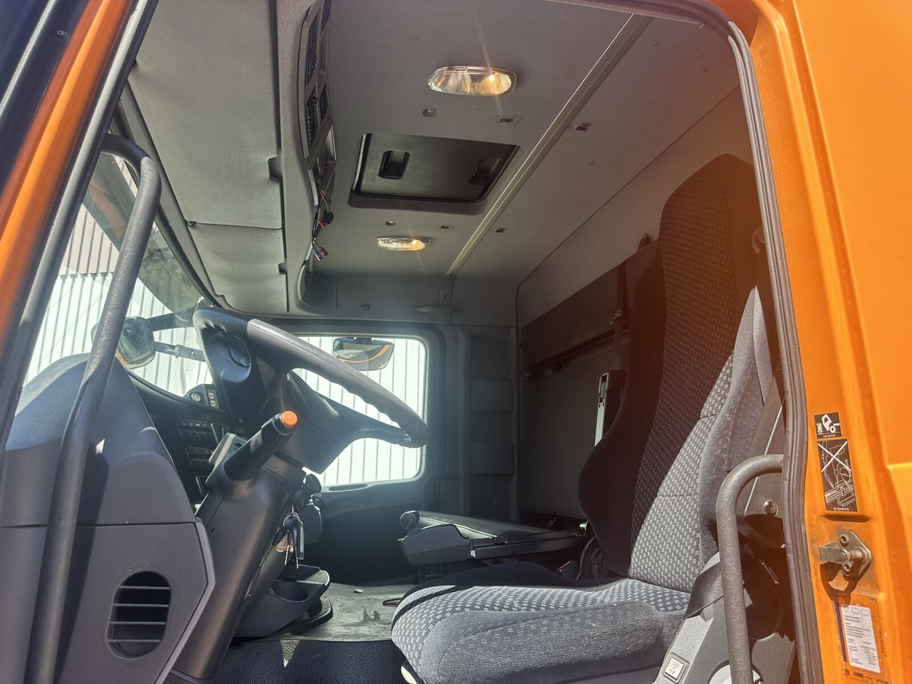 Fahrgestell LKW Mercedes-Benz Actros 2532 L 6x2 Actros 2532/41 L 6x2, EEV, Lenkachse: das Bild 13