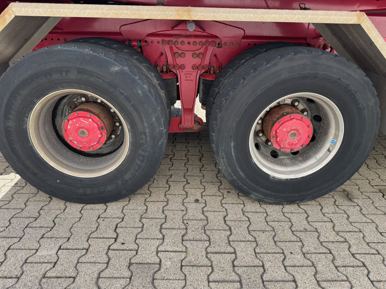 Mercedes-Benz Actros 2648 LK 6x4 Actros 2648 LK 6x4, Retarder, Bi-Xenon - Fahrgestell LKW: das Bild 5 Mercedes-Benz Actros 2648 LK 6x4 Actros 2648 LK 6x4, Retarder, Bi-Xenon - Fahrgestell LKW: das Bild 5