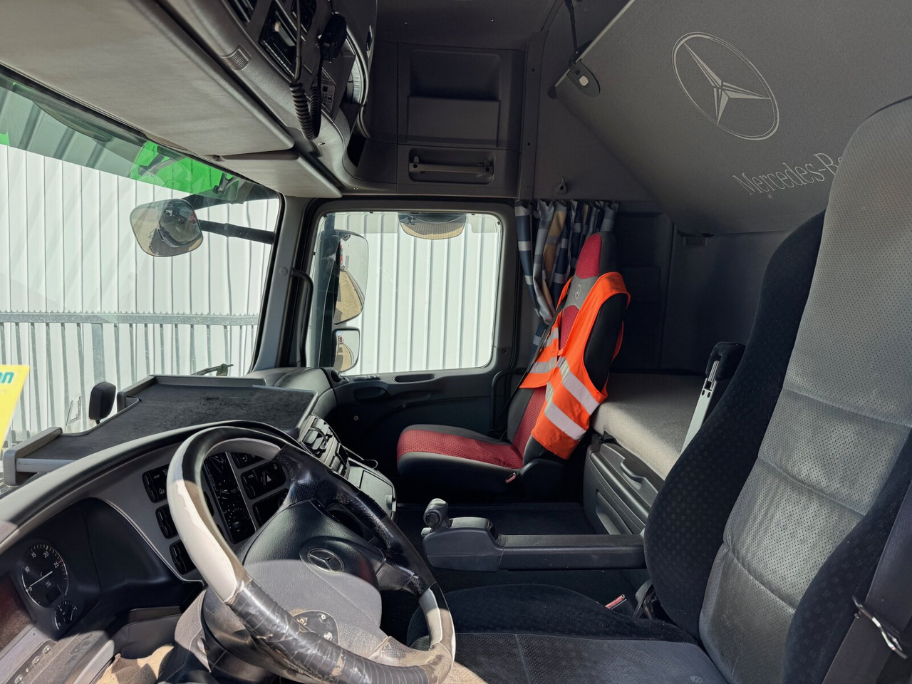 Mercedes-Benz Actros 2648 LK 6x4 Actros 2648 LK 6x4, Retarder, Bordmatik, Bi-Xenon - Kipper: das Bild 3 Mercedes-Benz Actros 2648 LK 6x4 Actros 2648 LK 6x4, Retarder, Bordmatik, Bi-Xenon - Kipper: das Bild 3