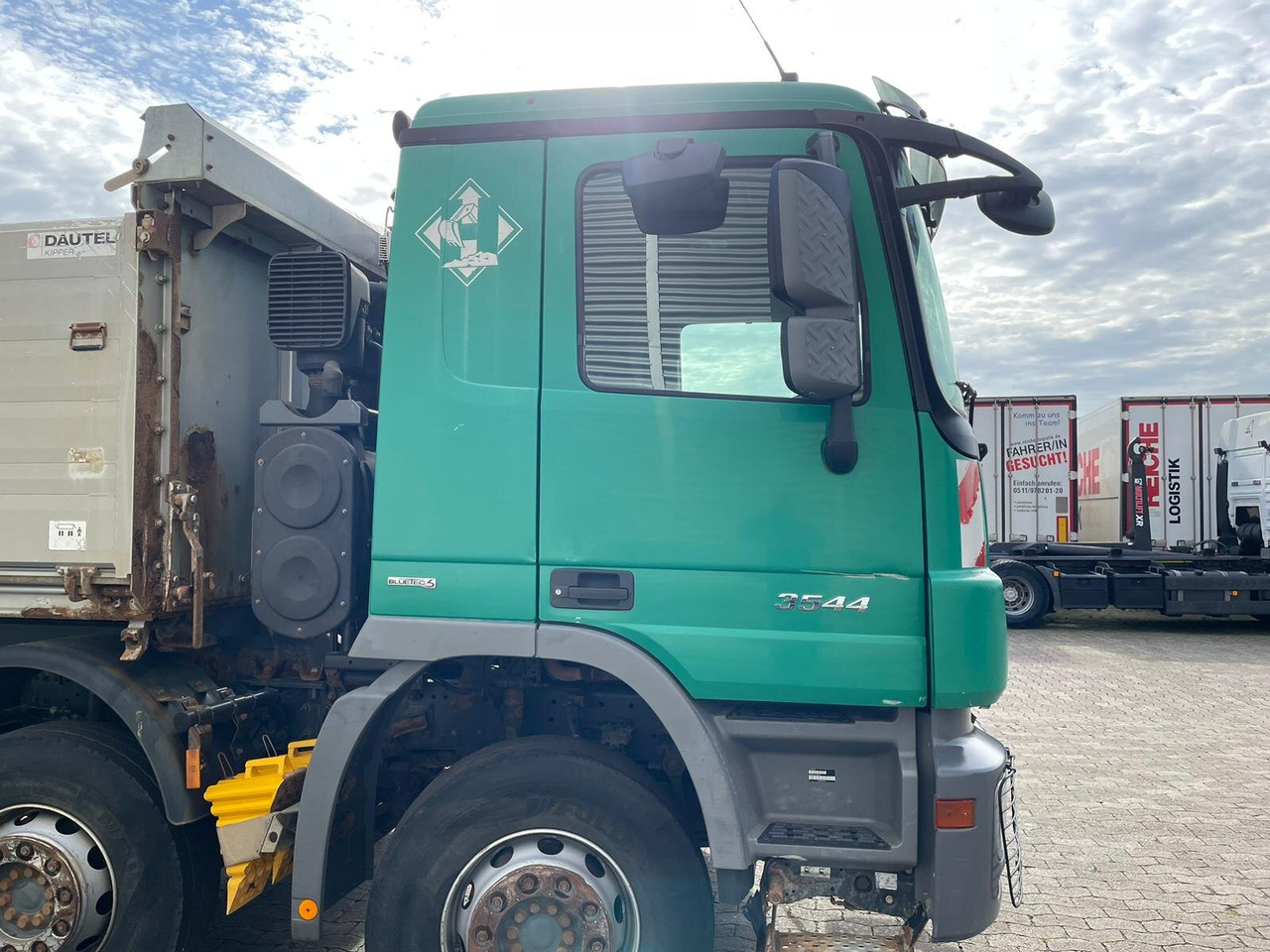 Mercedes-Benz Actros MP III 3544/8x4/4 Actros MP III 3544/8x4/4, 3 Pedale - Kipper: das Bild 2 Mercedes-Benz Actros MP III 3544/8x4/4 Actros MP III 3544/8x4/4, 3 Pedale - Kipper: das Bild 2