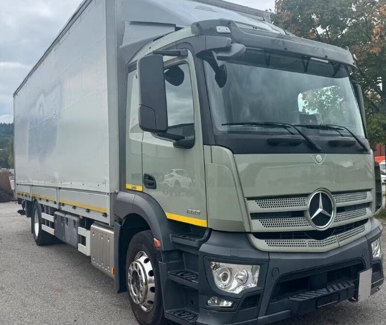 Mercedes-Benz Antos 1833 L nR 4x2 Antos 1833 L nR 4x2, Retarder, Bi-Xenon, Volumer, Edscha, Dautel LBW - Pritsche LKW: das Bild 1 Mercedes-Benz Antos 1833 L nR 4x2 Antos 1833 L nR 4x2, Retarder, Bi-Xenon, Volumer, Edscha, Dautel LBW - Pritsche LKW: das Bild 1