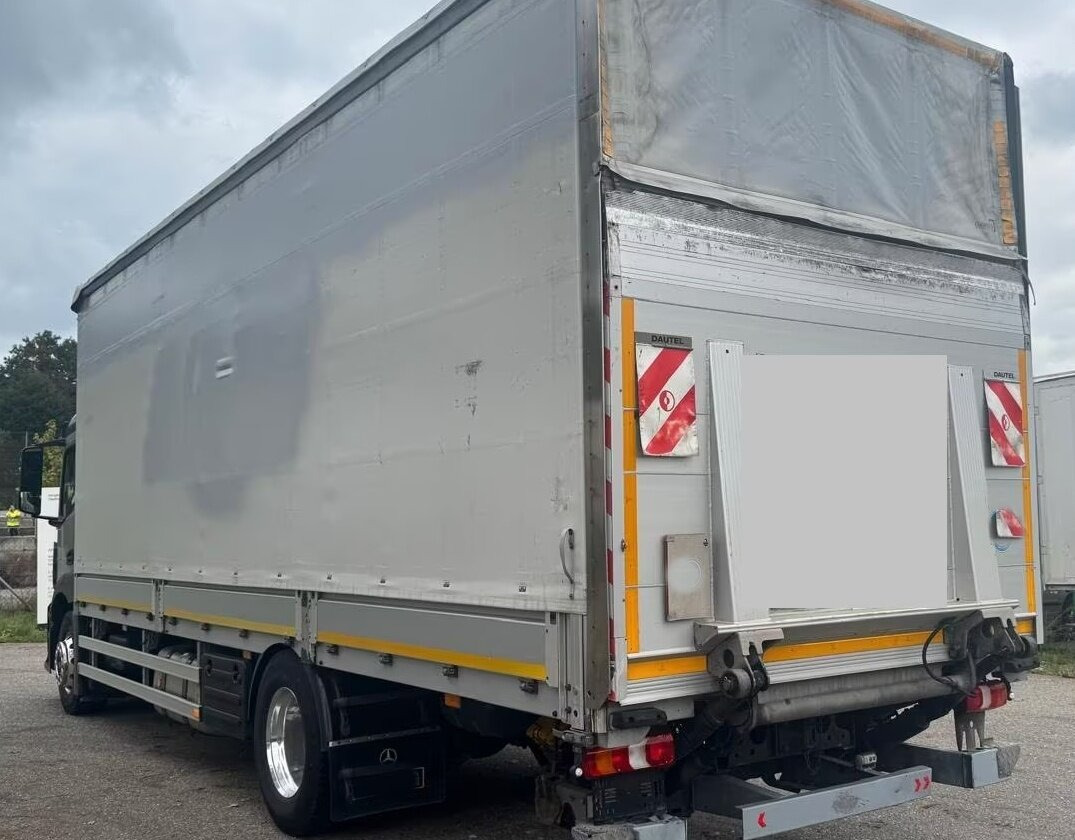 Mercedes-Benz Antos 1833 L nR 4x2 Antos 1833 L nR 4x2, Retarder, Bi-Xenon, Volumer, Edscha, Dautel LBW - Pritsche LKW: das Bild 5 Mercedes-Benz Antos 1833 L nR 4x2 Antos 1833 L nR 4x2, Retarder, Bi-Xenon, Volumer, Edscha, Dautel LBW - Pritsche LKW: das Bild 5