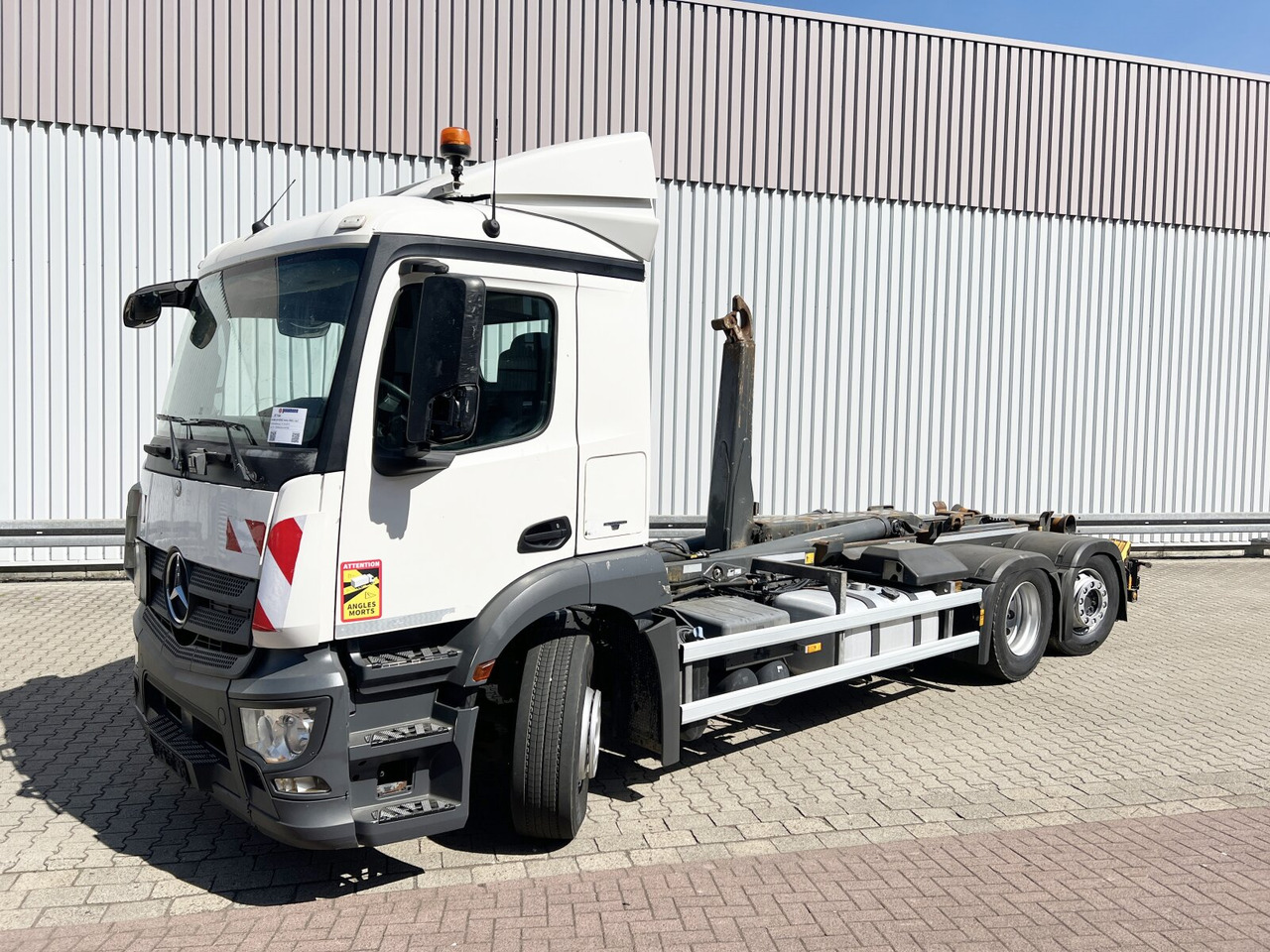Mercedes-Benz Antos 2543 L 6x2 Antos 2543 L 6x2, Lenk-/Liftachse - Abrollkipper: das Bild 1 Mercedes-Benz Antos 2543 L 6x2 Antos 2543 L 6x2, Lenk-/Liftachse - Abrollkipper: das Bild 1