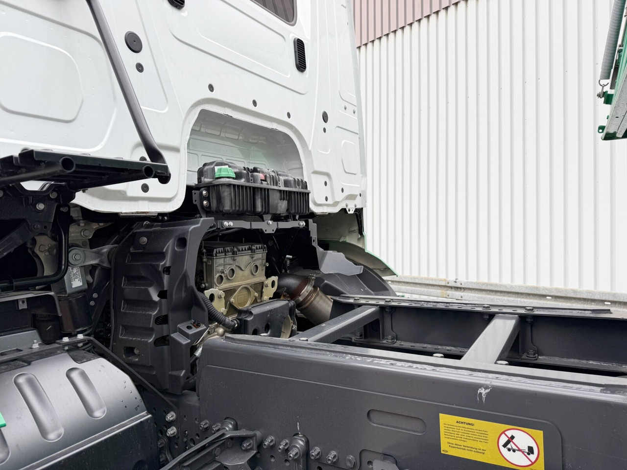 Mercedes-Benz Arocs 1840 K 4x2 Arocs 1840 K 4x2, MultimediaCockpit, Alu-Bordwände, Platz für Kranmontage - Kipper: das Bild 4 Mercedes-Benz Arocs 1840 K 4x2 Arocs 1840 K 4x2, MultimediaCockpit, Alu-Bordwände, Platz für Kranmontage - Kipper: das Bild 4